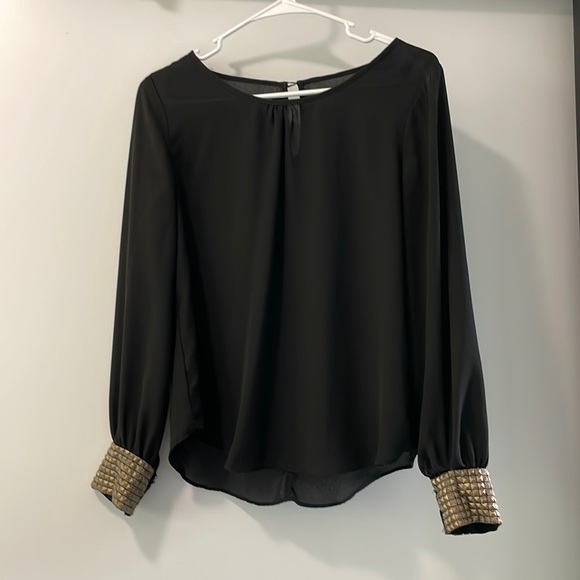 BCX sheer blouse with gold cuff details - Picture 1 of 2